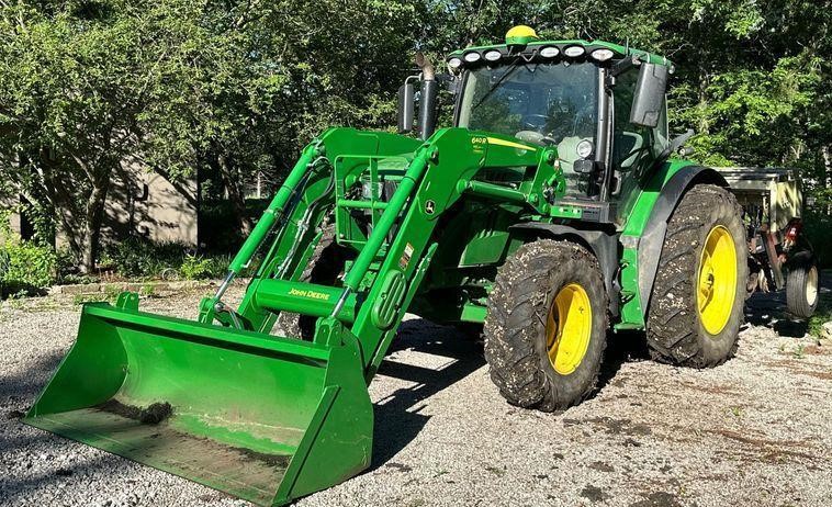 2016 John Deere 6130R