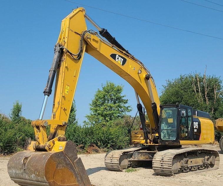 2016 Caterpillar 349FL