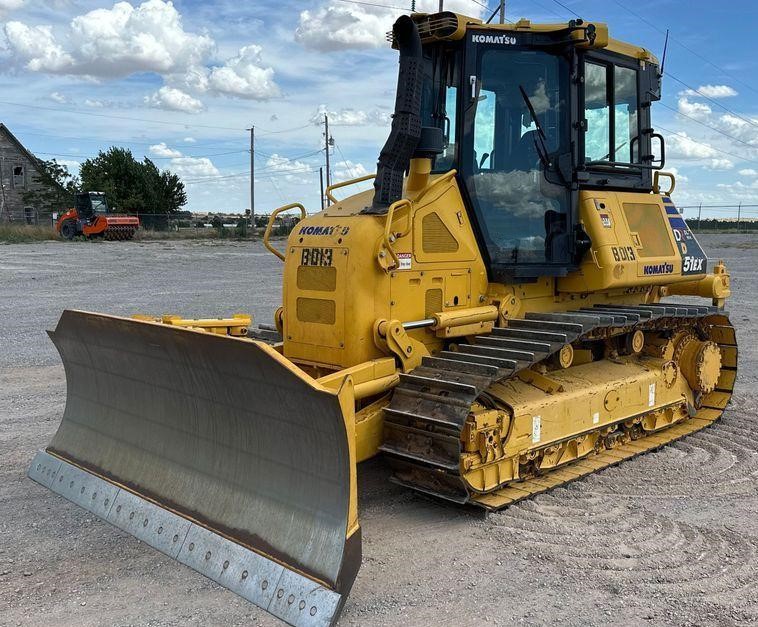 2023 Komatsu D51EX-24