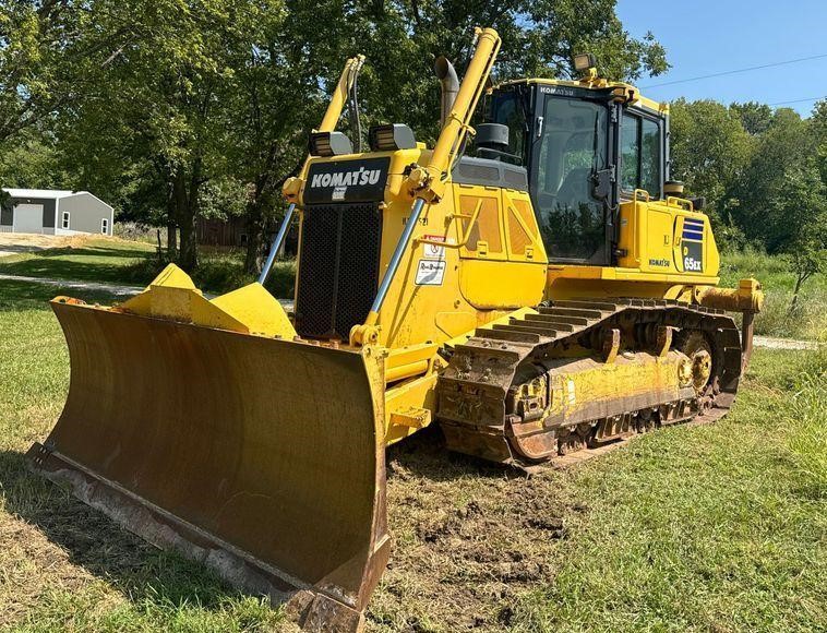 2017 Komatsu D65EX-18
